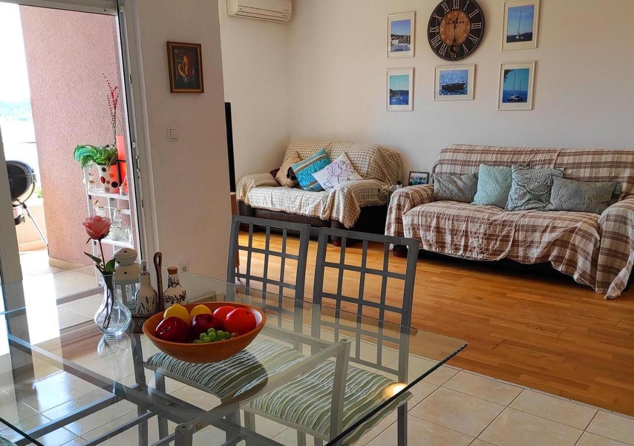 Apartment Idlerocks Трогир Экстерьер фото